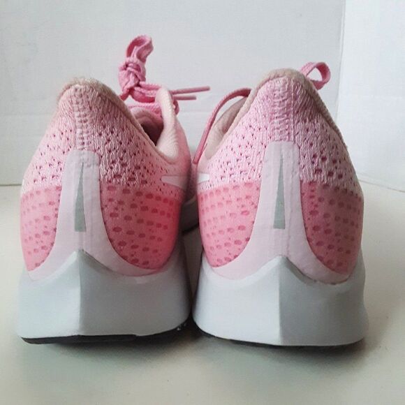 Nike Air Zoom Big Girl size 7Y Pink Sneaker - Picture 11 of 12